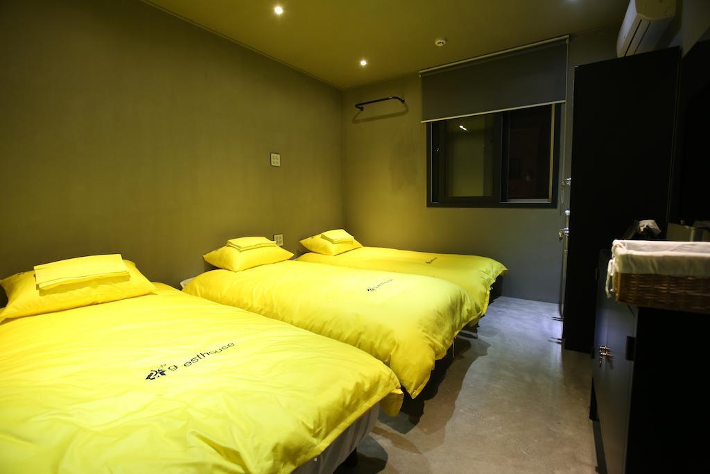 24 Guesthouse Garosugil - Gangnam Seoul Bilik gambar