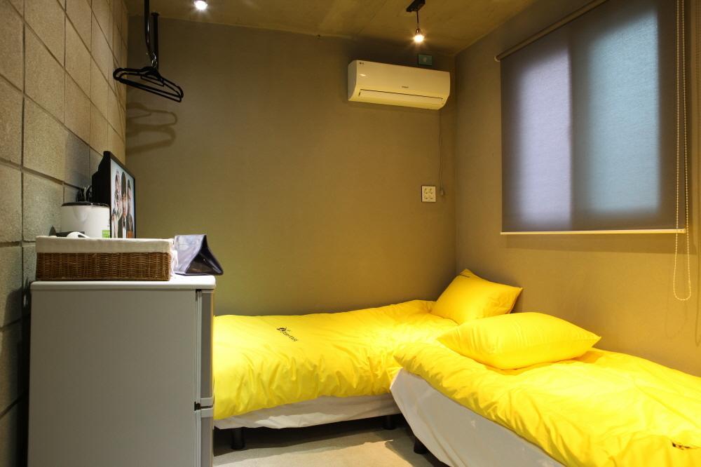 24 Guesthouse Garosugil - Gangnam Seoul Bilik gambar