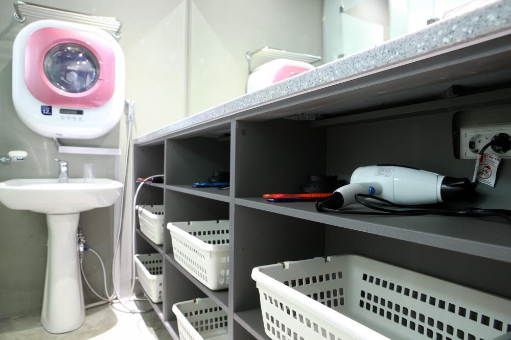 24 Guesthouse Garosugil - Gangnam Seoul Bilik gambar