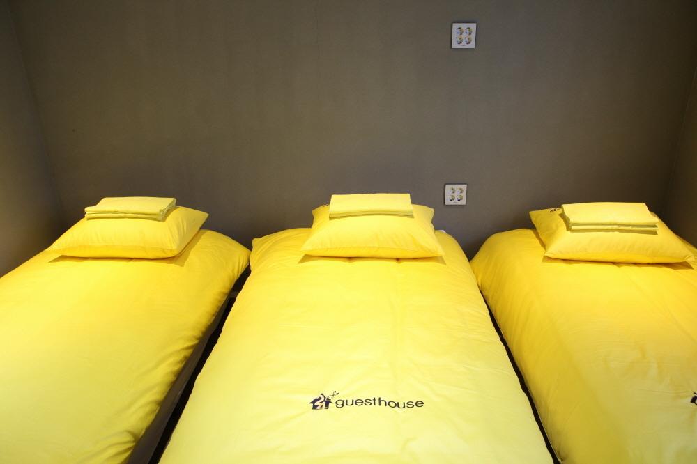 24 Guesthouse Garosugil - Gangnam Seoul Bilik gambar